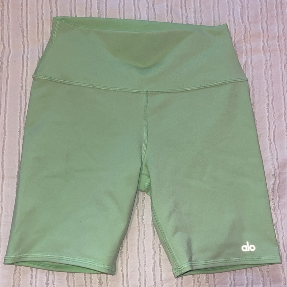 Alo yoga biker shorts